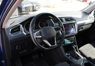 Подержанный автомобиль Volkswagen Tiguan 2021 года (7 фото)