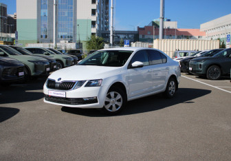 Подержанный автомобиль Skoda Octavia Liftback 2018 года (1 фото)