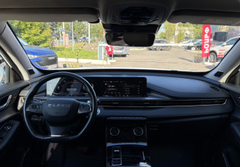 Подержанный автомобиль Exeed LX 2022 года (11 фото)