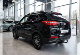 Подержанный автомобиль Hyundai Creta 2021 года (7 фото)