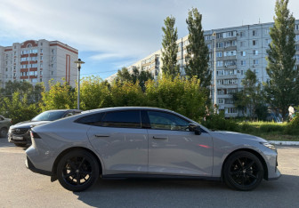 Подержанный автомобиль Changan UNI-V 2024 года (4 фото)