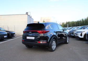 Подержанный автомобиль Kia Sportage 2018 года (4 фото)