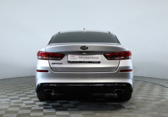 Подержанный автомобиль Kia Optima Sedan 2019 года (6 фото)