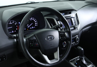 Подержанный автомобиль Hyundai Creta 2017 года (16 фото)