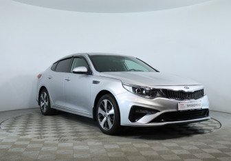 Подержанный автомобиль Kia Optima Sedan 2019 года (3 фото)