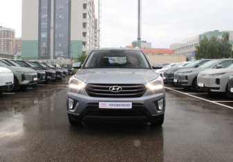 Подержанный автомобиль Hyundai Creta 2018 года (2 фото)