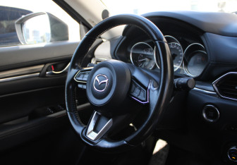 Подержанный автомобиль Mazda CX-5 2018 года (15 фото)