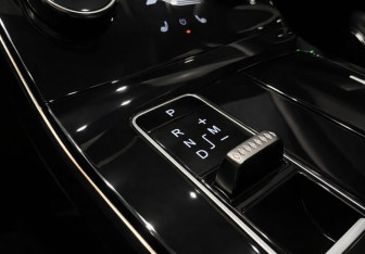 Подержанный автомобиль Exeed LX 2023 года (9 фото)