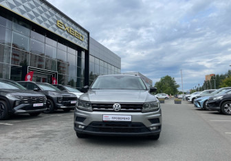 Подержанный автомобиль Volkswagen Tiguan 2020 года (2 фото)