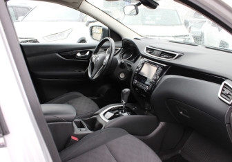 Подержанный автомобиль Nissan Qashqai 2018 года (8 фото)