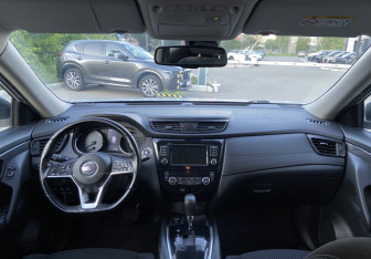 Подержанный автомобиль Nissan X-Trail 2021 года (11 фото)