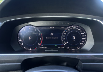 Подержанный автомобиль Volkswagen Tiguan 2017 года (16 фото)
