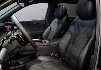 Новый Exeed RX 2025 (11 фото)