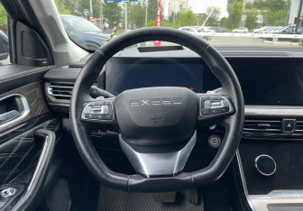 Подержанный автомобиль Exeed VX 2022 года (15 фото)