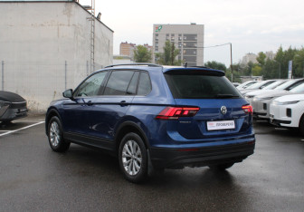 Подержанный автомобиль Volkswagen Tiguan 2020 года (6 фото)