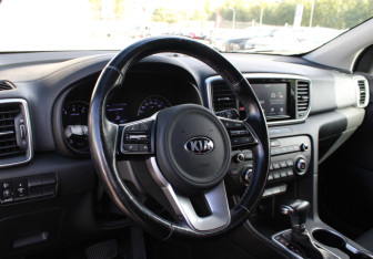 Подержанный автомобиль Kia Sportage 2019 года (7 фото)