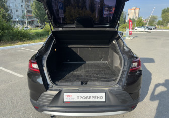 Подержанный автомобиль Renault Arkana 2019 года (17 фото)