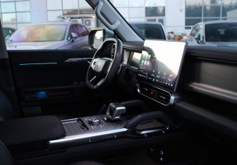 Подержанный автомобиль Jetour T2 2024 года (8 фото)