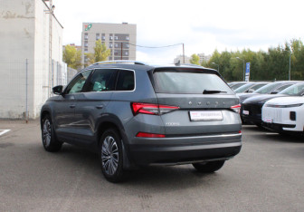 Подержанный автомобиль Skoda Kodiaq 2022 года (6 фото)