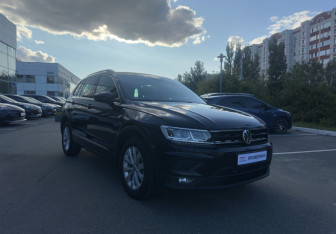 Подержанный автомобиль Volkswagen Tiguan 2017 года (3 фото)