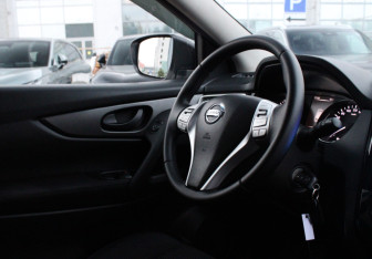 Подержанный автомобиль Nissan Qashqai 2018 года (13 фото)