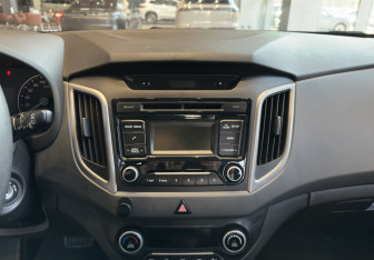 Подержанный автомобиль Hyundai Creta 2017 года (13 фото)