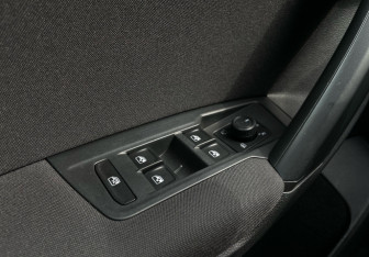 Подержанный автомобиль Volkswagen Tiguan 2020 года (14 фото)