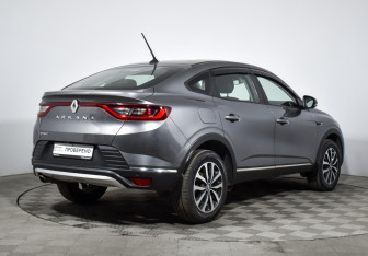 Подержанный автомобиль Renault Arkana 2019 года (5 фото)