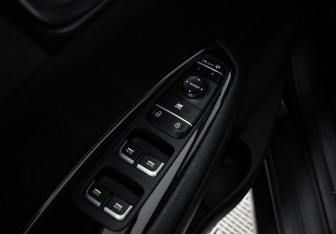 Подержанный автомобиль Kia Optima Sedan 2019 года (10 фото)