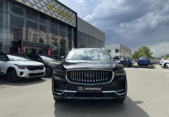 Подержанный автомобиль Geely Monjaro 2023 года (2 фото)