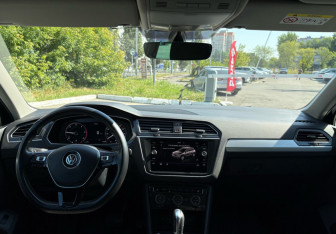 Подержанный автомобиль Volkswagen Tiguan 2018 года (11 фото)