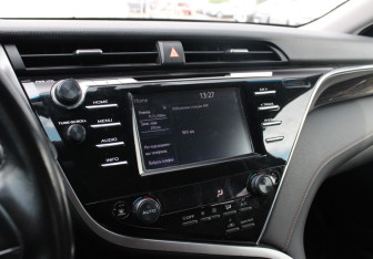 Подержанный автомобиль Toyota Camry Sedan 2018 года (10 фото)