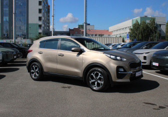 Подержанный автомобиль Kia Sportage 2018 года (3 фото)