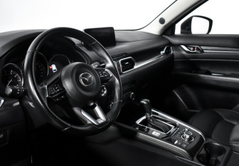 Подержанный автомобиль Mazda CX-5 2019 года (9 фото)