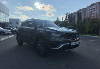 Подержанный автомобиль Geely Atlas Pro 2023 года (3 фото)