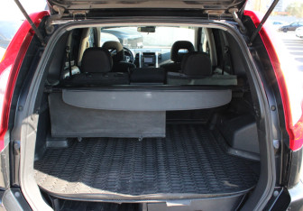 Подержанный автомобиль Nissan X-Trail 2014 года (17 фото)