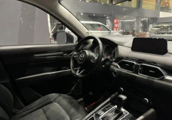 Подержанный автомобиль Mazda CX-5 2019 года (10 фото)