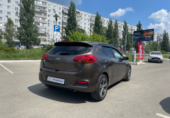 Подержанный автомобиль Kia Ceed Hatchback 2013 года (5 фото)