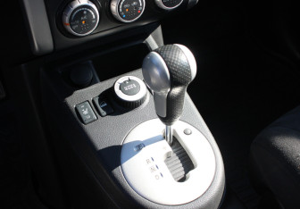 Подержанный автомобиль Nissan X-Trail 2014 года (13 фото)