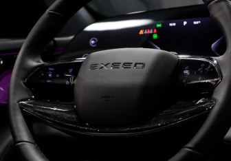 Новый Exeed RX 2025 (17 фото)