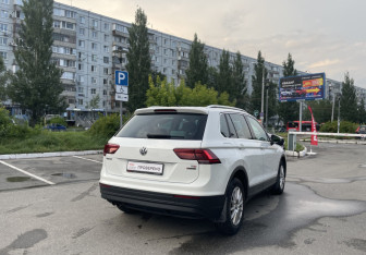Подержанный автомобиль Volkswagen Tiguan 2018 года (5 фото)