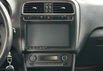 Подержанный автомобиль Volkswagen Polo Sedan 2012 года (11 фото)