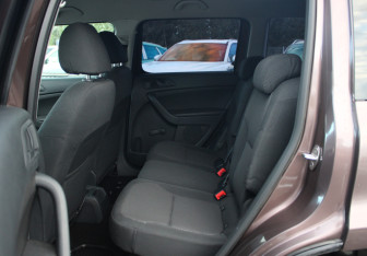 Подержанный автомобиль Skoda Yeti 2014 года (10 фото)