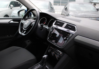 Подержанный автомобиль Volkswagen Tiguan 2020 года (7 фото)