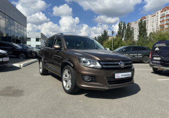 Подержанный автомобиль Volkswagen Tiguan 2016 года (3 фото)