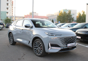 Подержанный автомобиль Changan UNI-K 2025 года (3 фото)