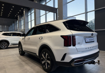 Подержанный автомобиль Kia Sorento 2020 года (7 фото)
