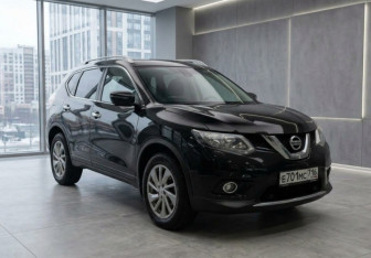 Подержанный автомобиль Nissan X-Trail 2016 года (3 фото)