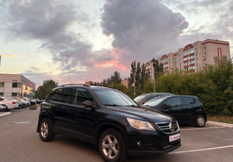 Подержанный автомобиль Volkswagen Tiguan 2010 года (3 фото)