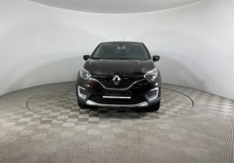 Подержанный автомобиль Renault Kaptur 2018 года (2 фото)